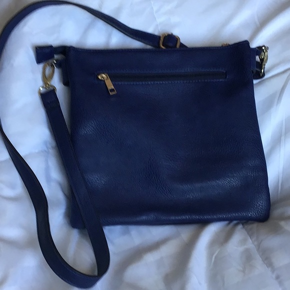 Crossbody Handbag - Picture 3 of 9